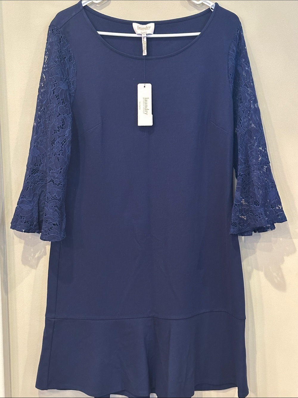 Laundry By Shelli Segal Navy Lace Bell-Sleeve Shift Dress